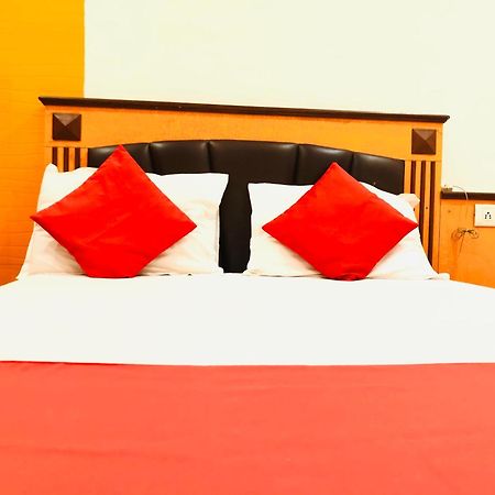 Hotel Volga 2 Mumbai  Buitenkant foto