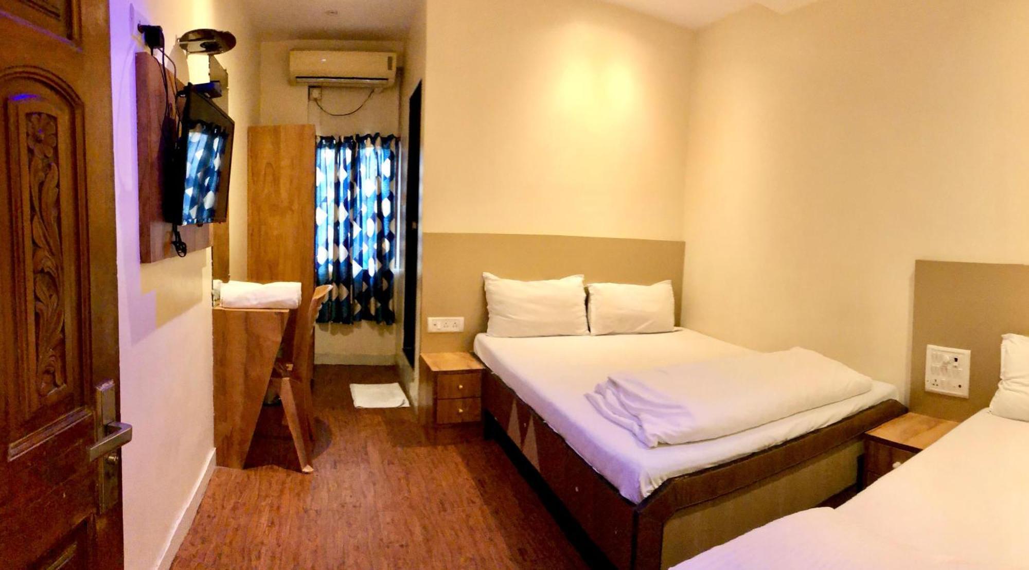 Hotel Volga 2 Mumbai  Buitenkant foto