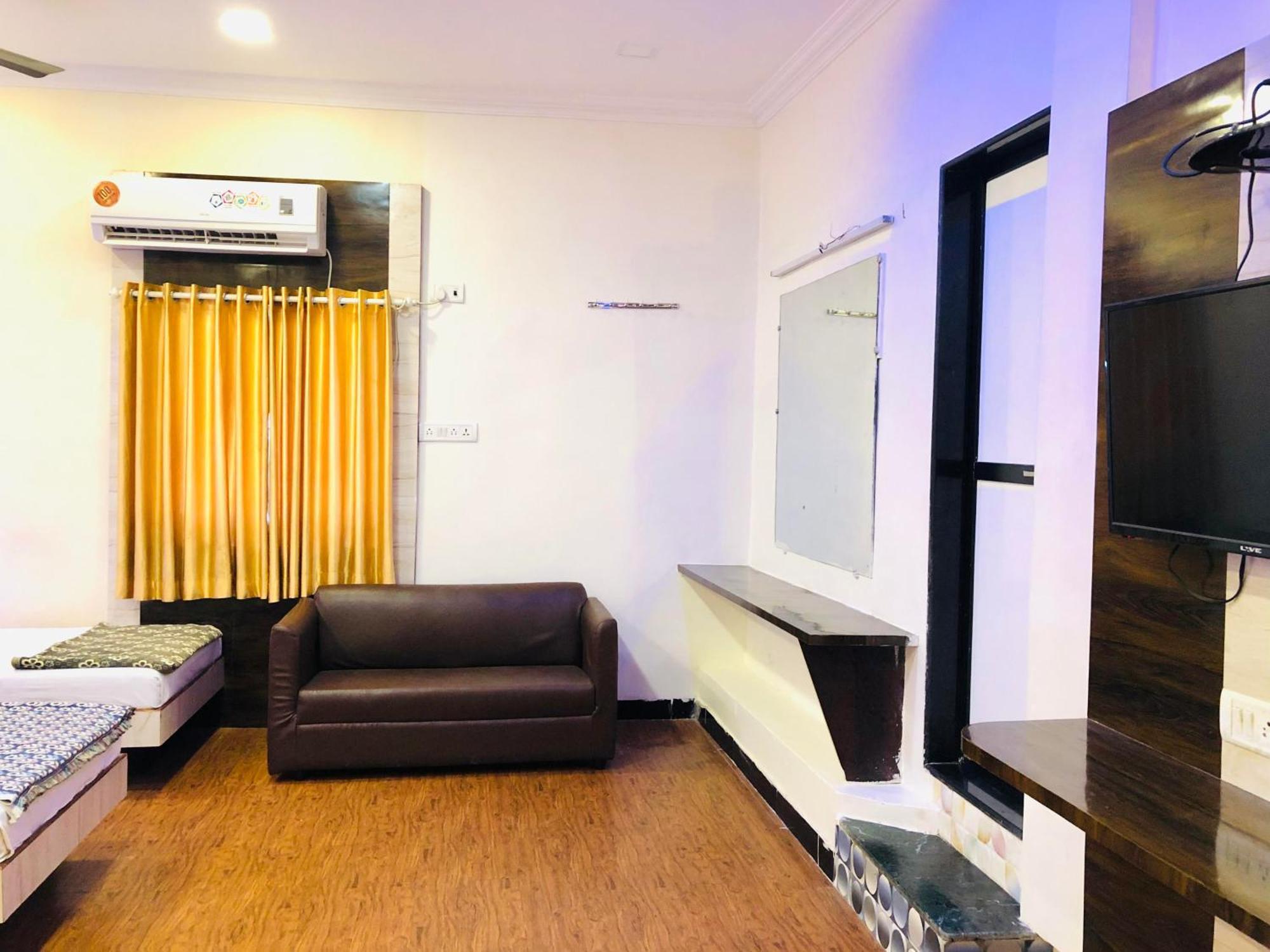 Hotel Volga 2 Mumbai  Buitenkant foto